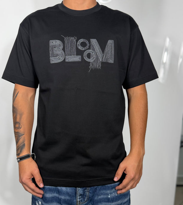 T-shirt ricamo