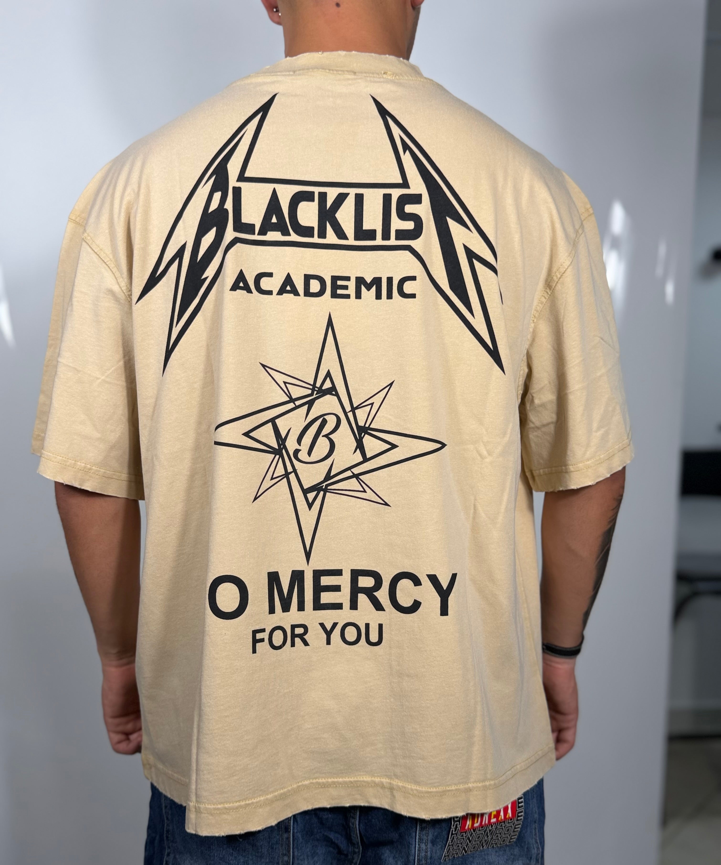 T-shirt no mercy